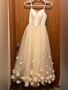 Cream Tulle A-Line Wedding Dress with Floral Appliqués